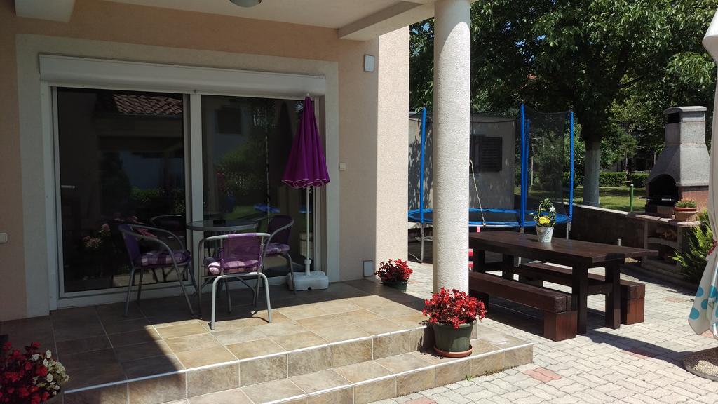 Apartment Casa Eni Drazice Exterior photo